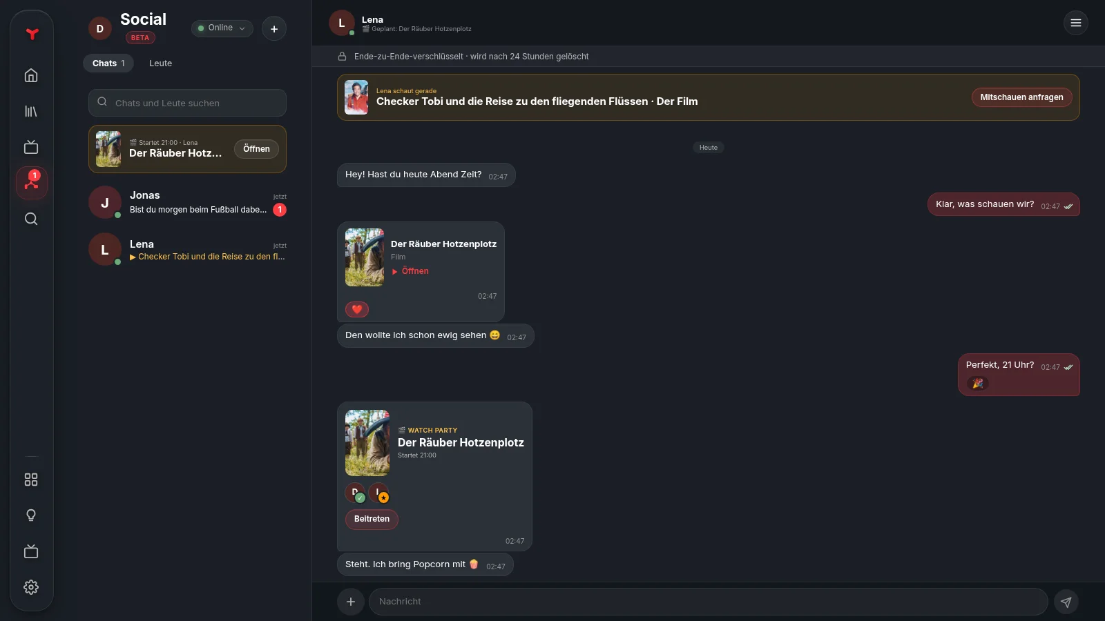 Vuma auf einem Desktop: links die Chatliste, rechts der Chat mit Lena, mit einem geteilten KiKA-Film und einer Watch-Party-Karte für 21 Uhr.